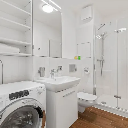 Twin 2 - With Parking Apartamento