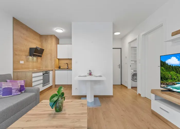 Twin 2 - With Parking