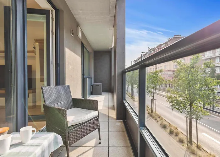 Twin 2 - With Parking Apartment