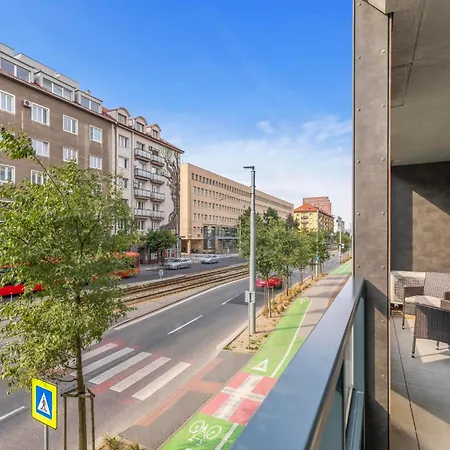 Twin 2 - With Parking * براتسيلافا